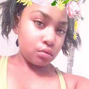 Meet your Posher, Queenaa